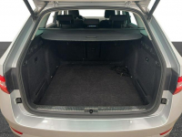 Skoda Superb 2.0 TDI SCR Ambition DSG Kombi Warszawa - zdjęcie 11