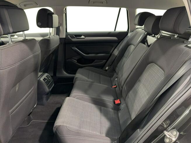 Volkswagen Passat 1.5 TSI EVO Business DSG Kombi Warszawa - zdjęcie 10