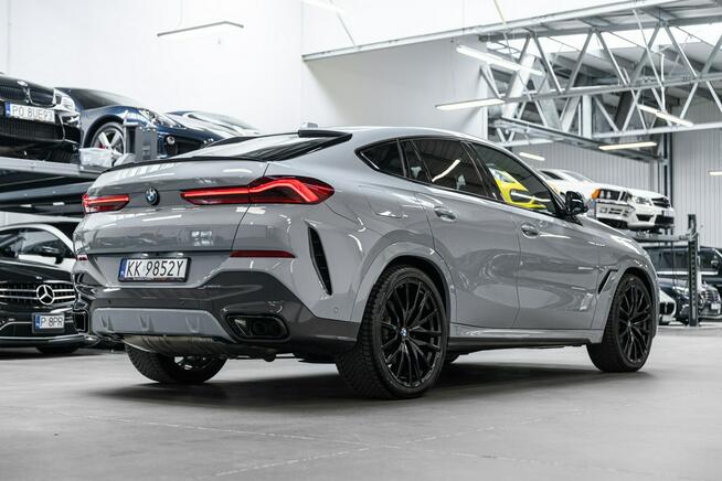 BMW X6 40i 381KM M-Sport Pro. Nowa 542.700 zł. Pneumatyka, Hak. Węgrzce - zdjęcie 9