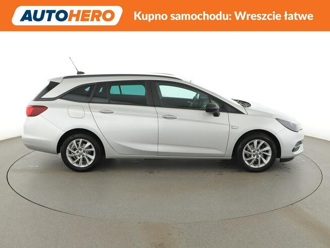 Opel Astra led manual niski przebieg klimatronik pdc grzane fotele Warszawa - zdjęcie 9