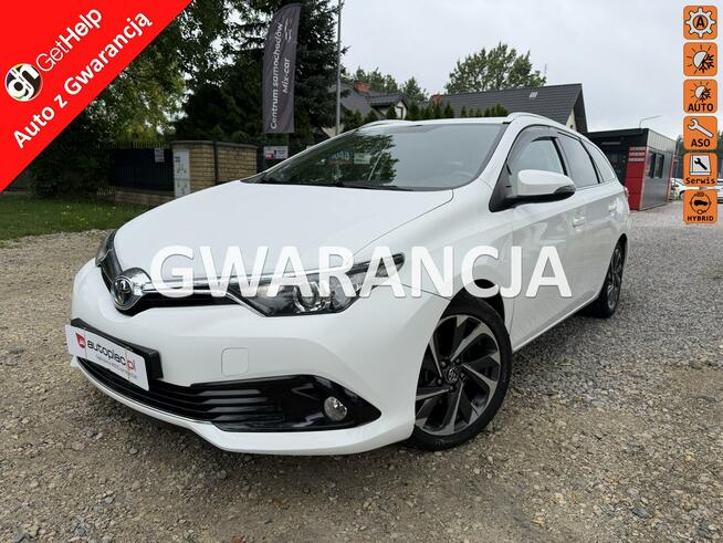 Toyota Auris 1.8 HSD 136KM  Serwisowany Kamera Ładny stan LIFT Otwock Mały - zdjęcie 1