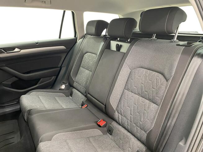 Volkswagen Passat 2.0 TDI Business DSG Warszawa - zdjęcie 12