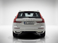 Volvo XC 60 B4 B Plus Dark aut ! Z Polskiego Salonu ! Faktura Vat ! Warszawa - zdjęcie 4