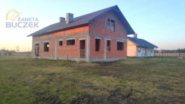 Sprzedam dom w stanie surowym w Młodzieszynie