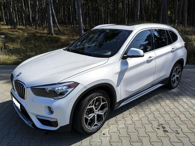 2018 BMW X1 sDrive 28i Biały Żar Mocy na Czterech Kołach Świnoujście - zdjęcie 1