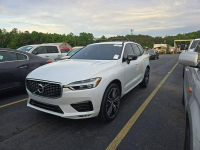 Volvo XC 60 R-Design / 4x4 / niski przebieg Tarnów - zdjęcie 2