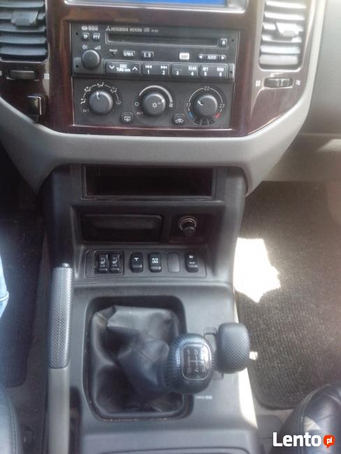 Piekne Mitsubishi Pajero 3.2 DI-D w najbogatszym wyposazeniu Kielce - zdjęcie 7