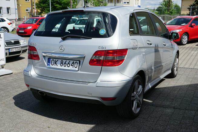 Mercedes B 180 polski salon Opole - zdjęcie 4