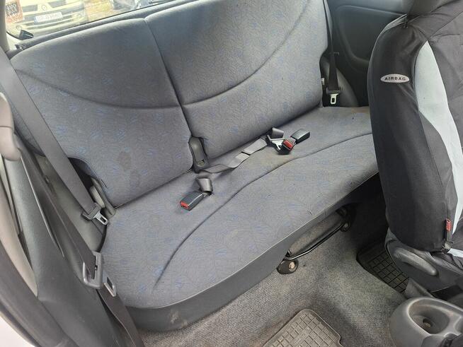 Toyota Yaris, BEZ KOROZJI, zarejestrowany Przemyśl - zdjęcie 10
