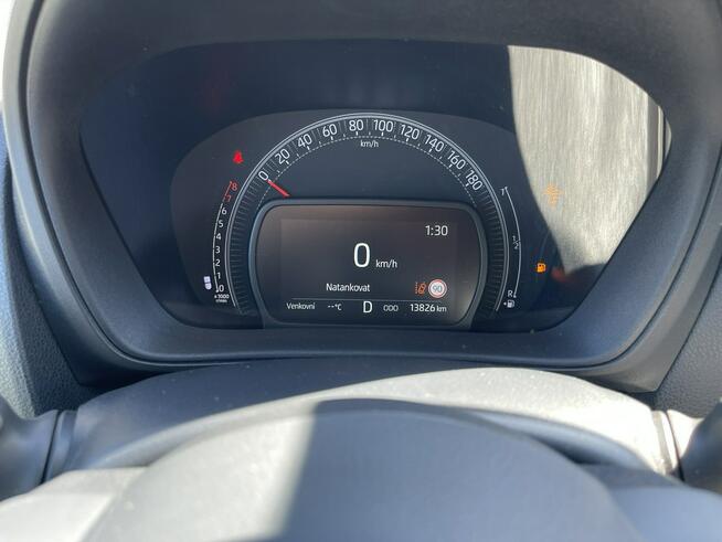 Toyota Aygo X Kamera Automat Klimatyzacja Tempomat aktywny Gliwice - zdjęcie 9