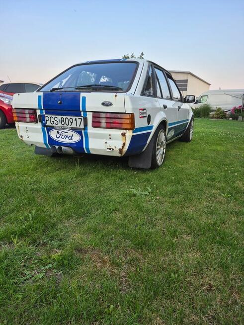 Ford Escort Mk4 Sedan – Automat – Klasyk / Youngtimer Gostyń - zdjęcie 4