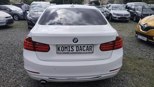 320D/217tys.km/Luxury/Nowy rozrząd/100%Oryg.lakier Szczecin - zdjęcie 7