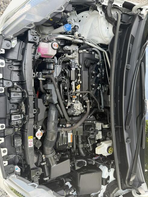 Toyota Yaris 1.5HSD 125KM Bezwypadkowy Oryginalny lakier Serwisowany Otwock Mały - zdjęcie 11