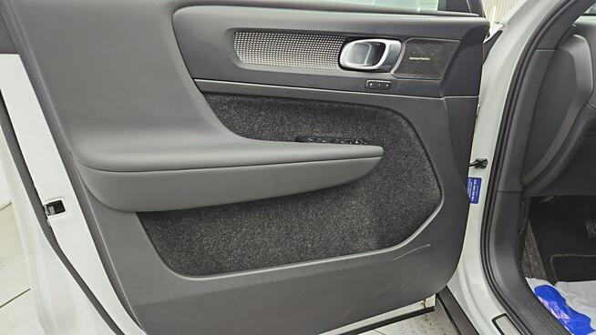 Volvo XC 40 2.0 Plus Bright 2WD ! Z Polskiego Salonu ! Faktura Vat ! Warszawa - zdjęcie 10