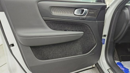 Volvo XC 40 2.0 Plus Bright 2WD ! Z Polskiego Salonu ! Faktura Vat ! Warszawa - zdjęcie 10