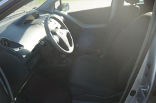 Toyota Yaris SALON POLSKA 1.0 BENZ 69KM KLIMATYZACJA SPRAWNA Goczałkowice-Zdrój - zdjęcie 12