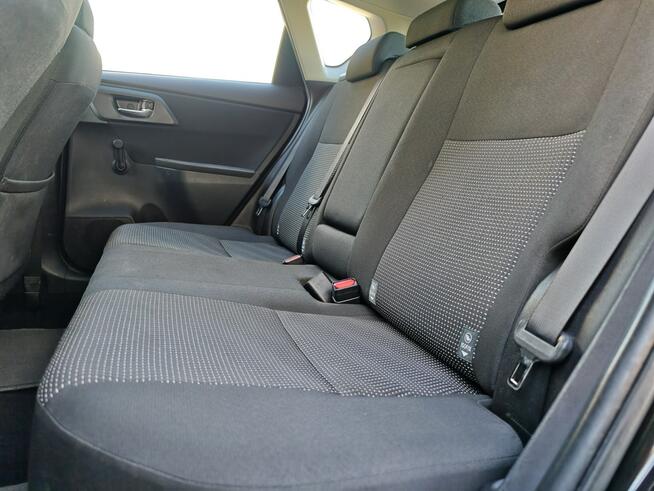Toyota Auris Sadlno - zdjęcie 12