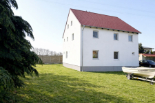 Brenno – dom 350 m² w formie pensjonatu, blisko je