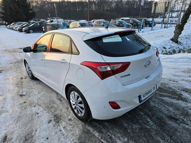 Hyundai i30 5 drzwi 1,4 benzynka  99 KM w bardzo ładnym stanie !!! Cielcza - zdjęcie 5