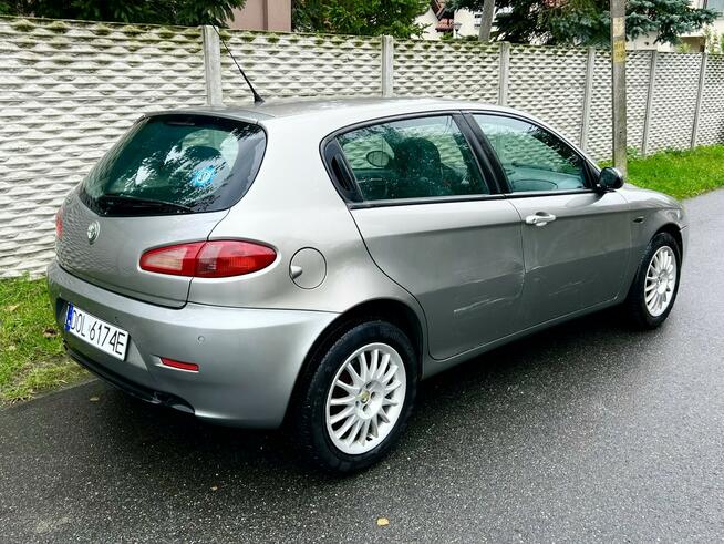 Alfa Romeo 147 1.6 16V 120KM Lift Klimatyzacja Skóra Alufelgi Wrocław - zdjęcie 6