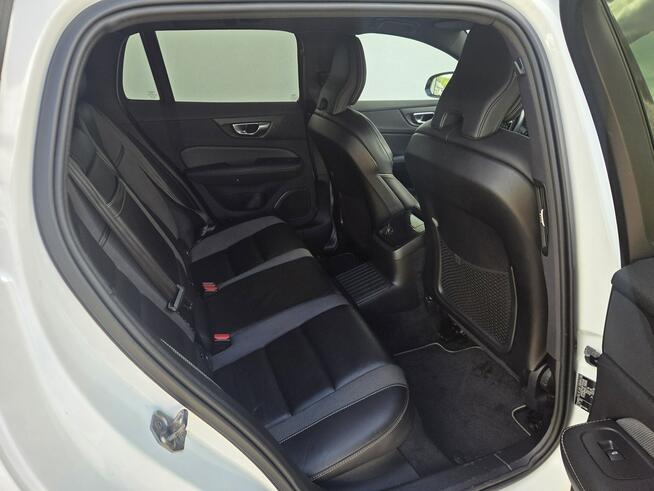 Volvo V60 2.0 Plug-in * AWD * kamera * navi * LEDY * R-DESING Raba Niżna - zdjęcie 12
