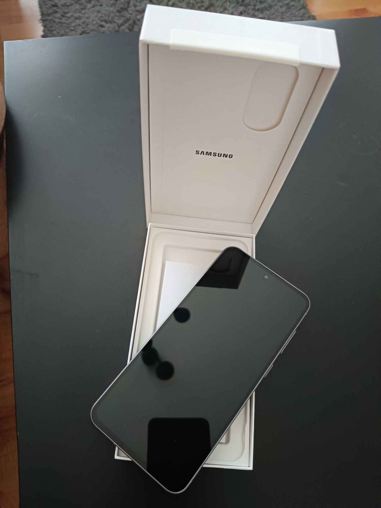 Samsung Galaxy A56 Grunwald - zdjęcie 4