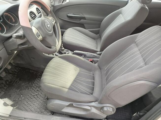 Opel Corsa zarejestrowana z lpq Toruń - zdjęcie 4