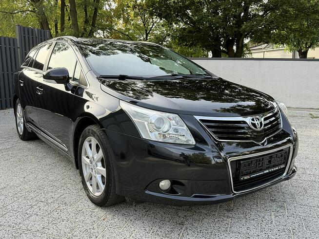 Toyota Avensis Panorama Navi Climatronic Gwarancja Kutno - zdjęcie 4