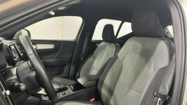 Volvo XC 40 B3 Core automat benzyna Warszawa - zdjęcie 10