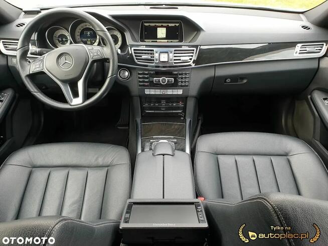 Mercedes E 400 * 306 KM * 63 tyś. km. * Bezwypadkowy Szczecin - zdjęcie 10