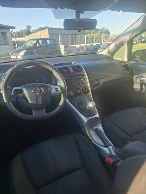 Toyota Auris 1.6 Benzyna 2011r Salon Polska Wola Prażmowska - zdjęcie 6