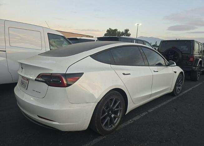 Tesla Model 3 AWD / DUAL MOTOR / LONG RANGE / niski przebieg Białystok - zdjęcie 4