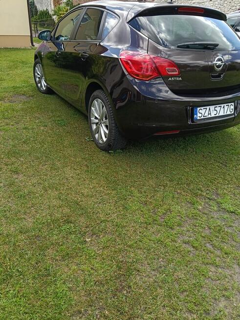 Opel Astra j benzyna Rzędkowice - zdjęcie 8