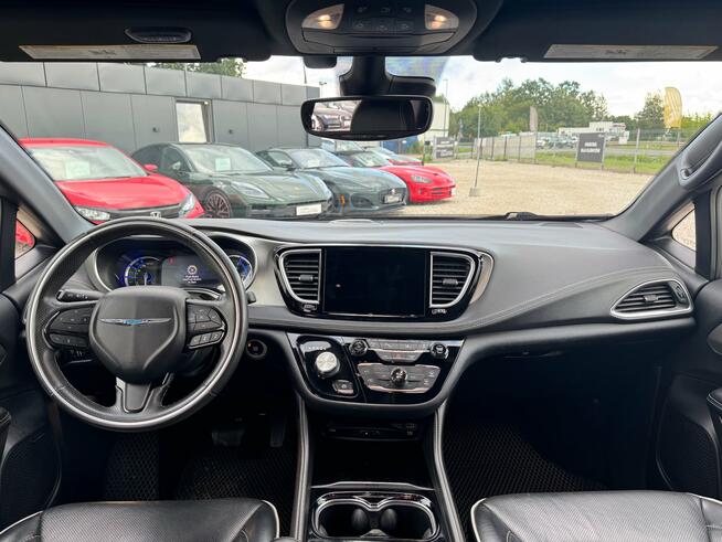 Chrysler Pacifica, 2021 Michałowice - zdjęcie 12
