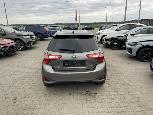 Toyota Yaris Selection Automat Hybryda Klimatronik Kamera Gliwice - zdjęcie 5