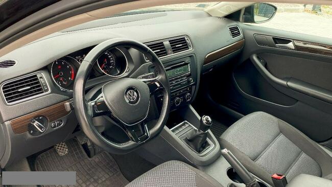 Volkswagen Jetta Bezwypadkowy, Salon PL, Niski przebieg, Klimatyzacja Myślenice - zdjęcie 12