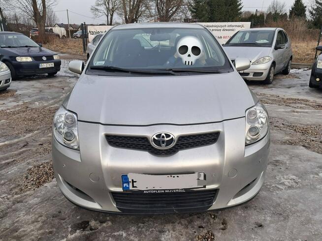 2.0 D4D ładny Auris Tanie Auta Fasty Szosa Knyszyńska 49 Fasty - zdjęcie 1