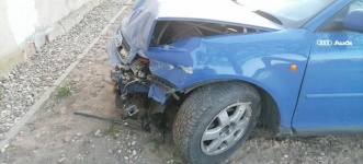 Na części w całości Audi A3 1.6 benzyna 1999r Twardogóra - zdjęcie 9