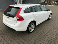 Volvo V60 2.0d,120KM,BOGATA OPCJA,Navi,Alu17,Super Ostrowiec Świętokrzyski - zdjęcie 4