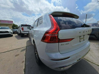 Volvo XC 60 AWD / Bright Theme / niski przebieg Tarnów - zdjęcie 4