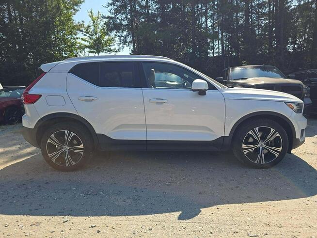 Volvo XC 40 INSCRIPTION / T5 / AWD / niski przebieg Warszawa - zdjęcie 4