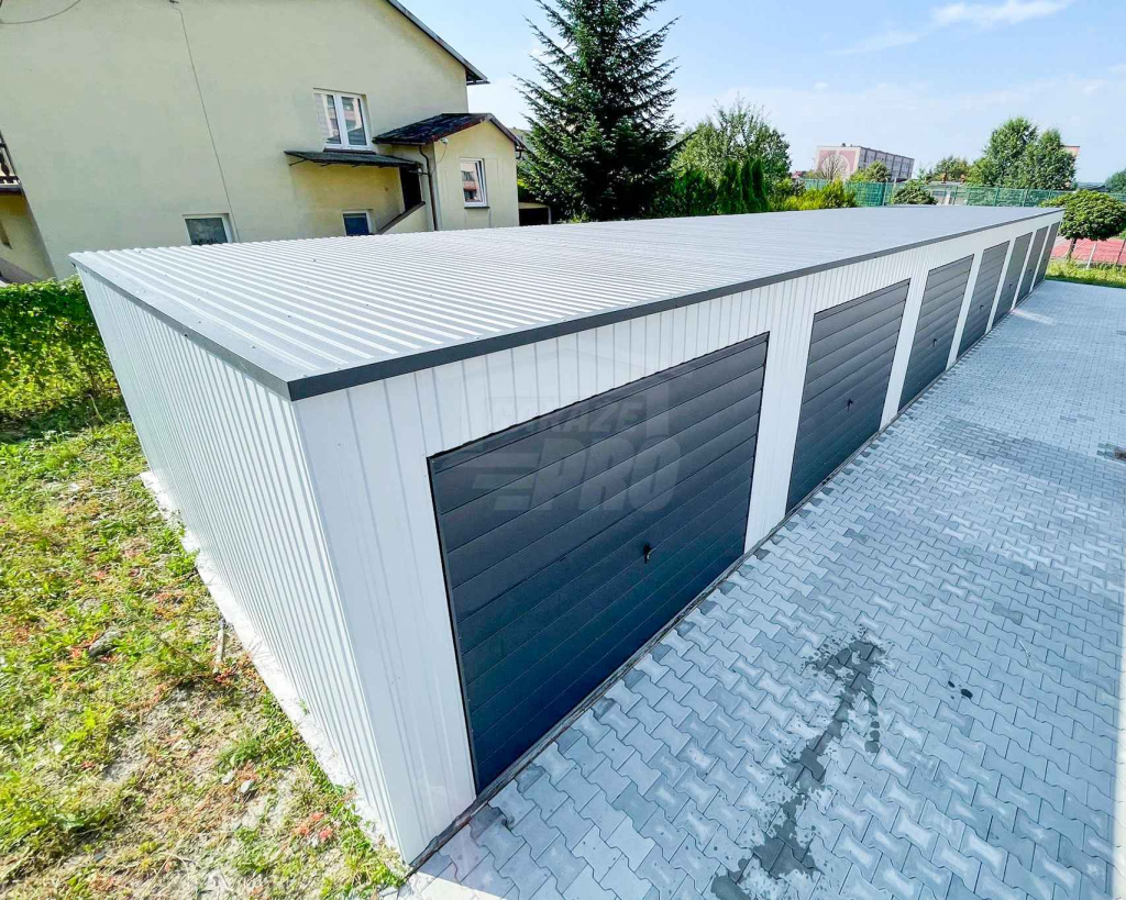 Rząd garaży 28x5,5m - 7x bramy uchylne  dach spad w tył  GP489 Lidzbark Warmiński - zdjęcie 3