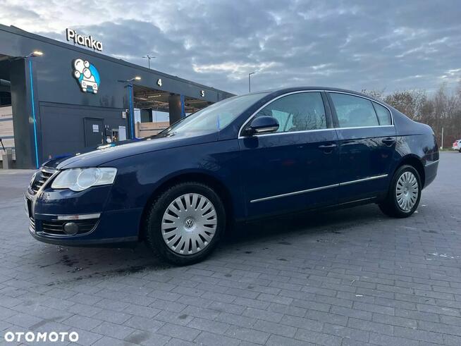 Volkswagen Passat 2.0 TDI Comfortline Ceradz Kościelny - zdjęcie 4
