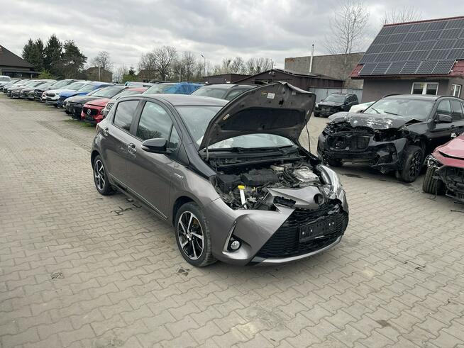 Toyota Yaris Selection Automat Hybryda Klimatronik Kamera Gliwice - zdjęcie 2