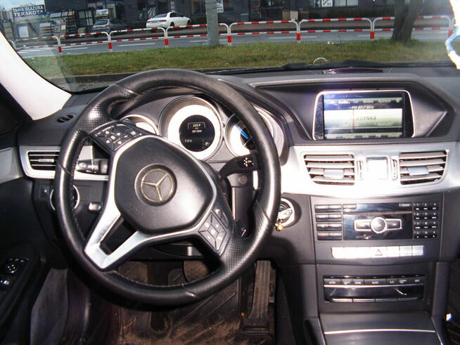 Mercedes E 250 2,1 CDI 2014 r 204 KM 4 Matic Września - zdjęcie 4