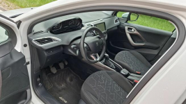 Peugeot 2008 1,2B 2015r 40tyś km zarejestrowany Skarżysko-Kamienna - zdjęcie 8