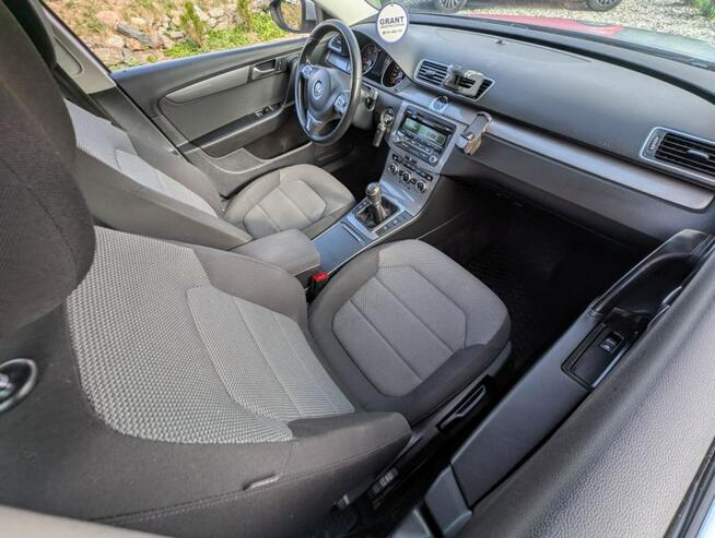 Volkswagen Passat B7 Variant 1,6 TDI Comfortline Kamienna Góra - zdjęcie 6