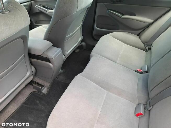Honda Civic 1.8 Comfort Biecz - zdjęcie 5