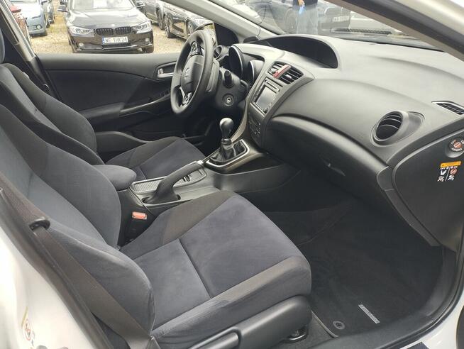 Honda Civic 1.6 120KM Warszawa - zdjęcie 11