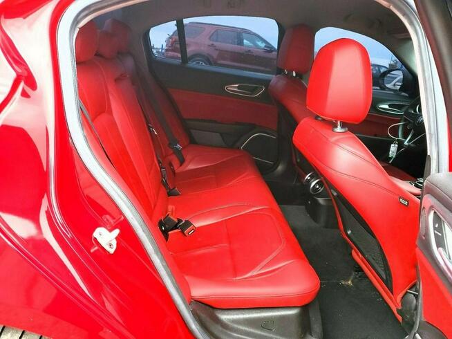 Alfa Romeo Giulia / 2.0 200KM / automat / niski przebieg / Tarnów - zdjęcie 10
